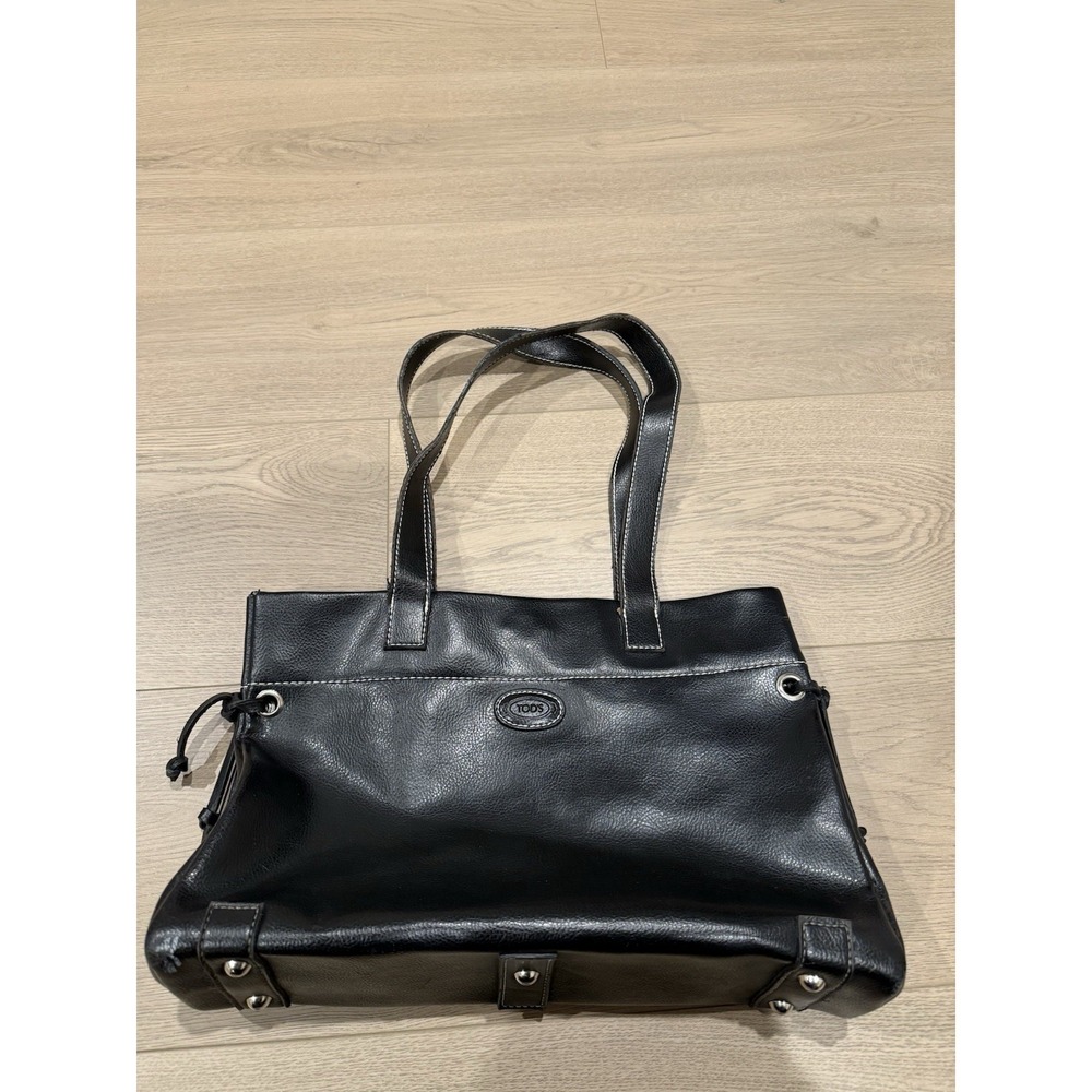 Tod's Black Pebbled Leather Shoulder Tote Italy Vintage‎ Y2K Minimalist Luxury